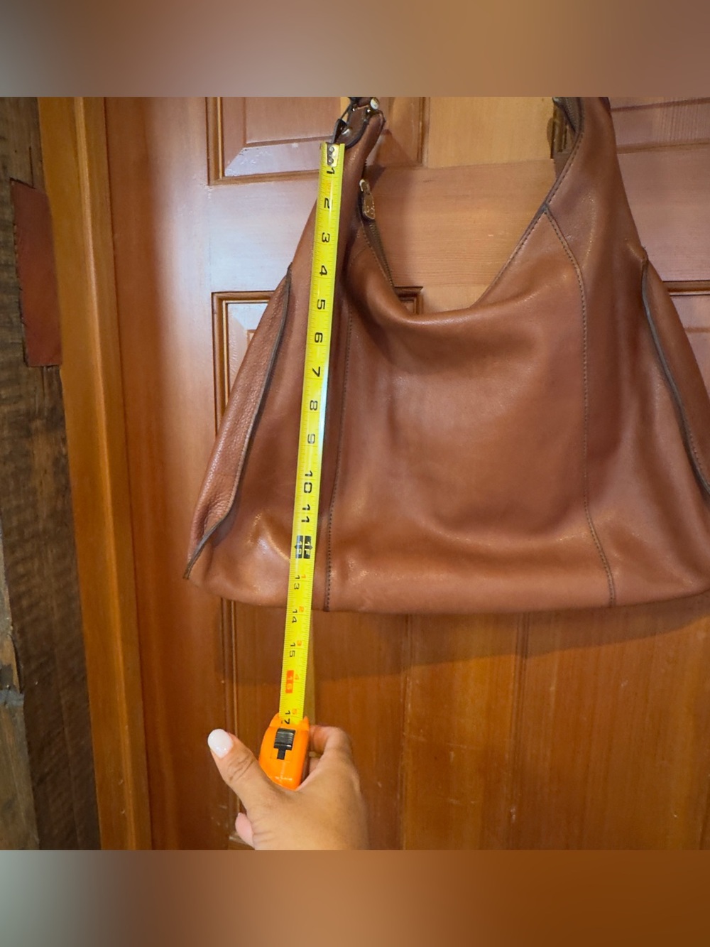 Liz Claiborne Cognac Brown genuine Leather Shoulder Hobo - Picture 5 of 15